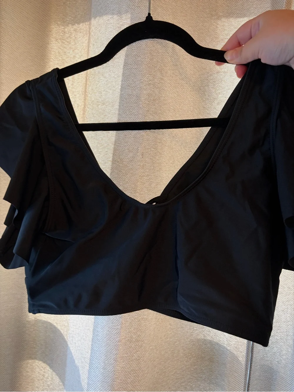 N/A flattering neck
